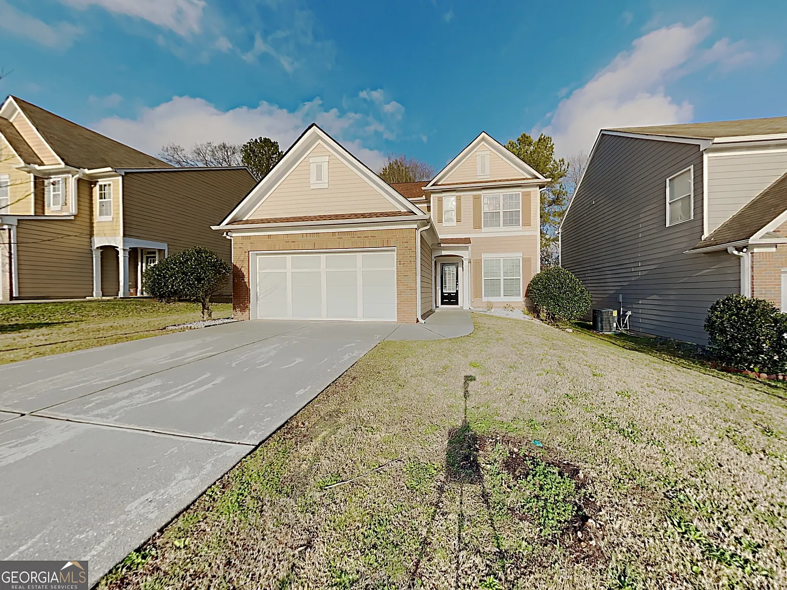 365 Laurelton Cir photo 1