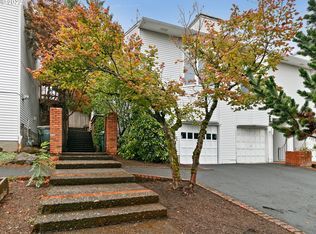 6535 SW Canyon Ct, Portland, OR 97225