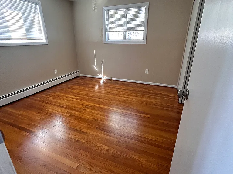 69 Newton St #13 — Photo 5