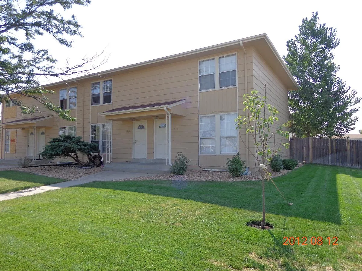 3 bed, 1.5 bath, 1600 sqft, $2,000 — Photo 2