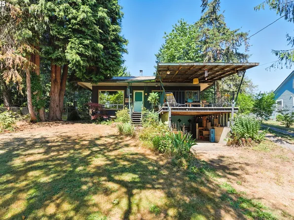 57931 Fisher Ln, Saint Helens, OR 97051