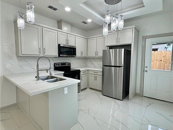 3rd image of 5604 Northwestern Ave #3