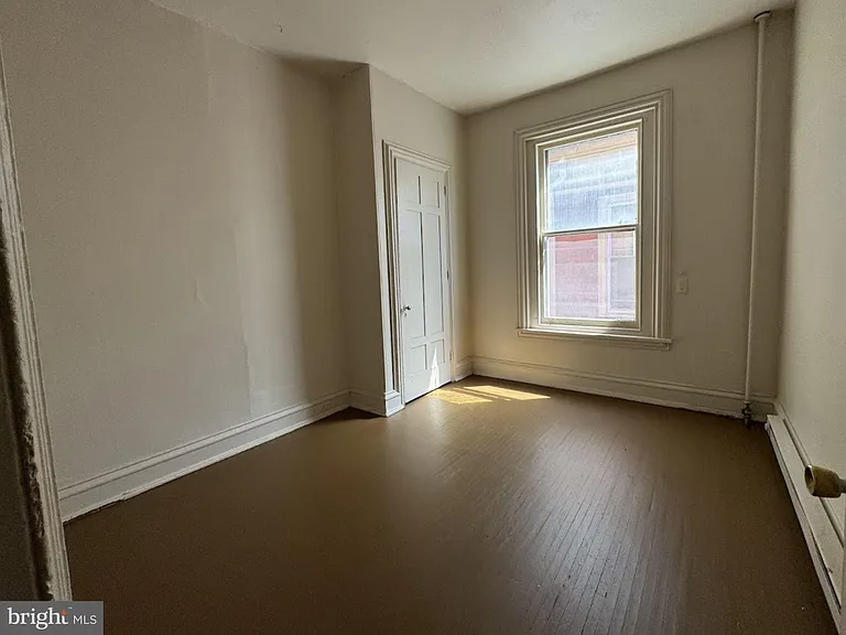554 E High St #2 — Photo 8
