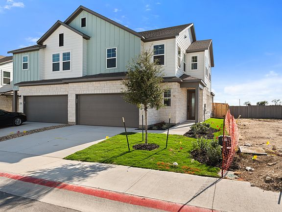 304 Emerie Way