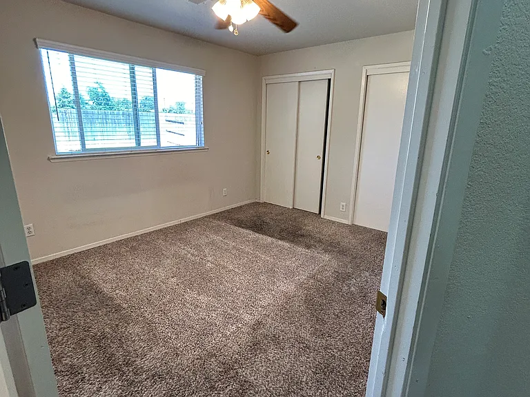 2426 S Siega Ave — Photo 16