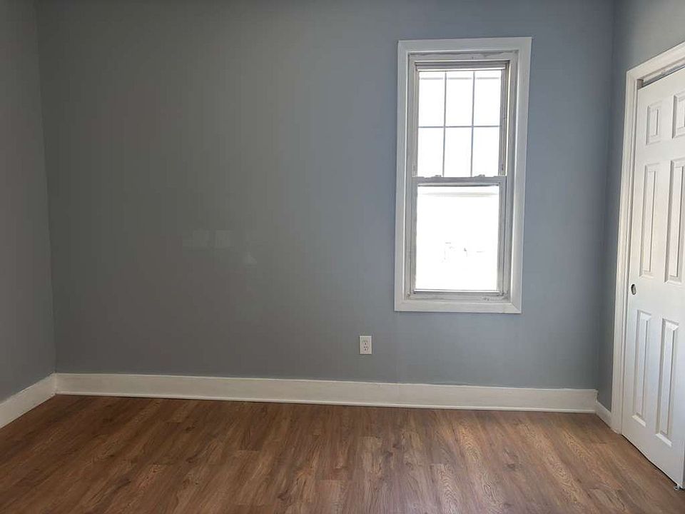 1st image of 112 S 15th St Floor 2
