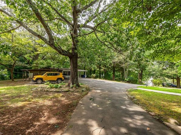 winston-salem-north-carolina-117618897 picture