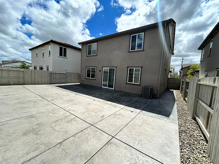 5033 Cloudcrest Pl — Photo 14