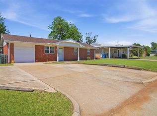 9825 Harmony Dr, Midwest City, OK 73130