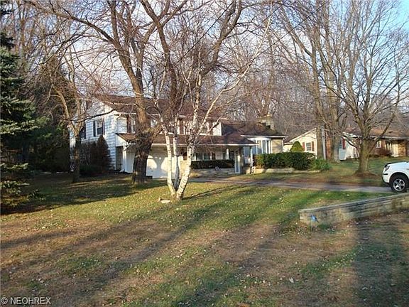 EXTRA LOT to the left (West) of the house