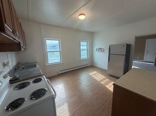 8 S Main St APT 1B, Voorheesville, NY 12186