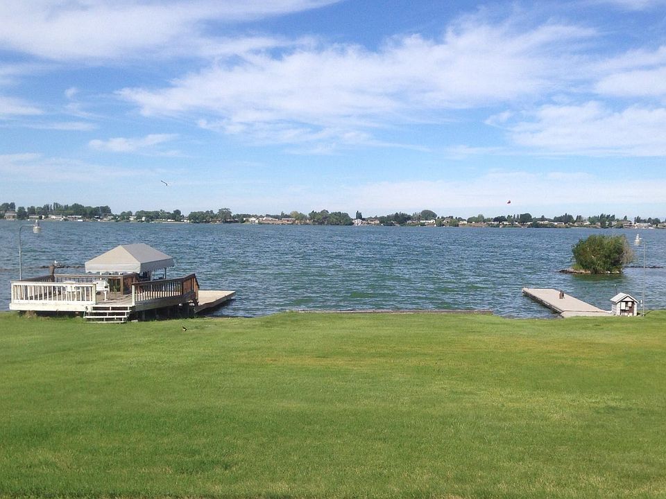 2514 Elgin Rd NE, Unit 1 - View from your unit. Dock on the