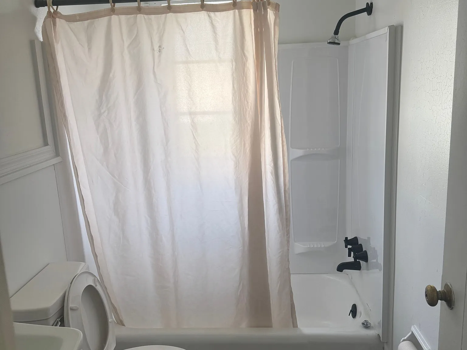 1 bed, 1.0 bath, 750 sqft, $1,700 — Photo 3