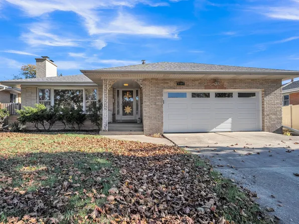8509 N Ozanam Ave, Niles, IL 60714