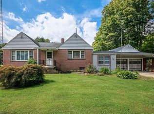 3263 Graham Rd, Rock Creek, OH 44084