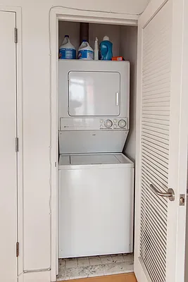 Sold by Azimuth Realty Corp | media 8