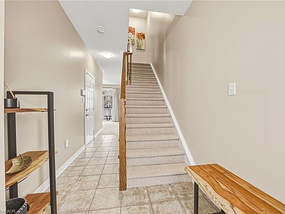 3rd image of 4165 Upper Middle Rd #8