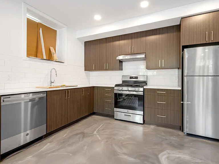 206 Alfred St #1 — Photo 8