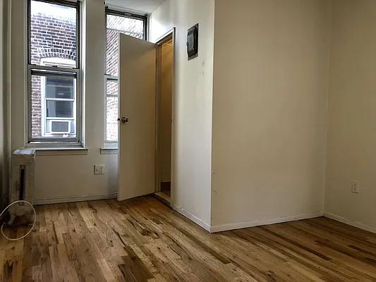 Rented by Oak Tree LLC | media 16