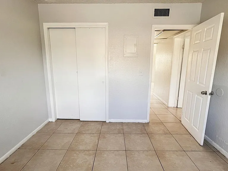 200 Croton Ave #111 — Photo 15