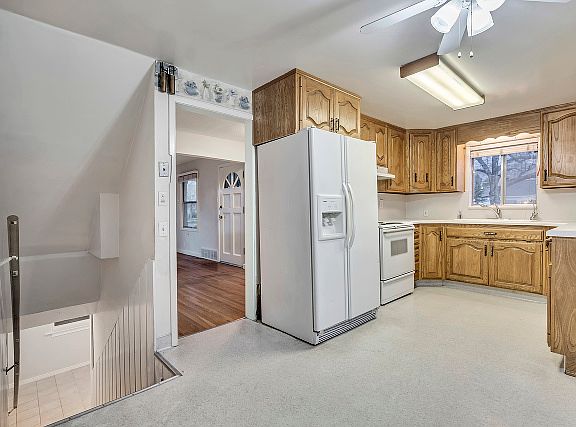 5th image of 2694 S Imperial St