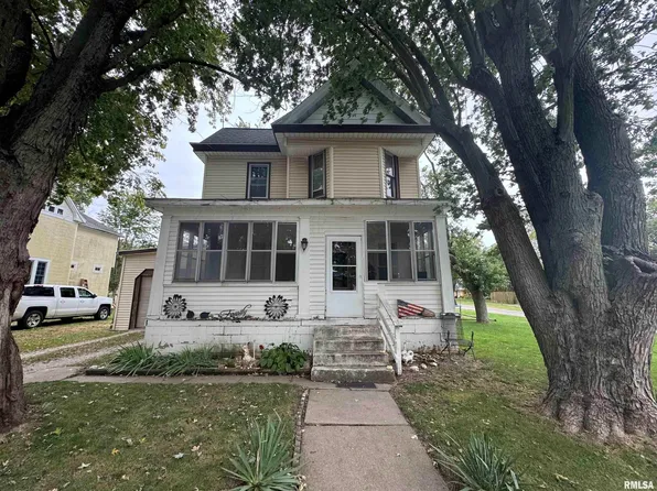 309 N Logan St, Deer Creek, IL 61733