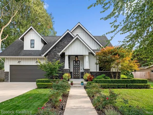 928 Montrose Ave, Royal Oak, MI 48073