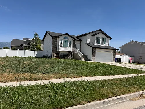 2453 S 2940 W Photo 1