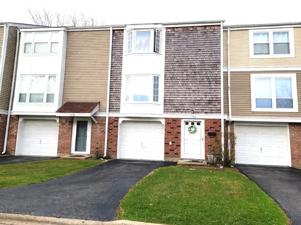 1960 Holbrook Ln, Hoffman Estates, IL 60169