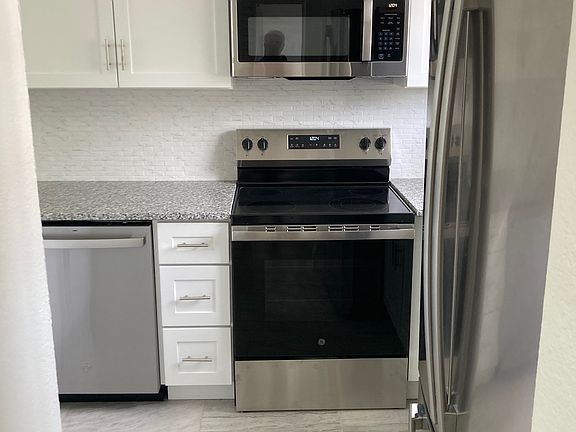 3rd image of 223 Ocean Park Ln #223