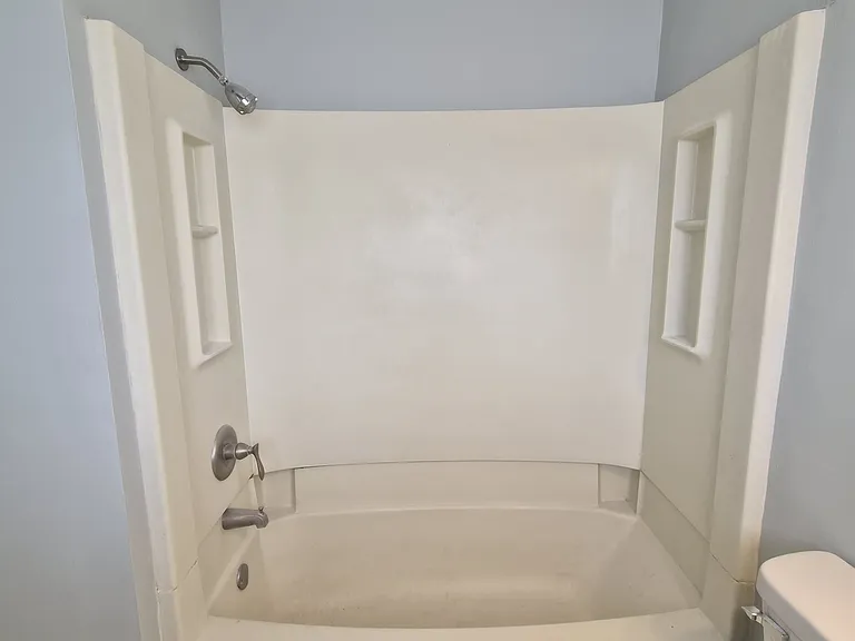 3747 Ireland Dr — Photo 3