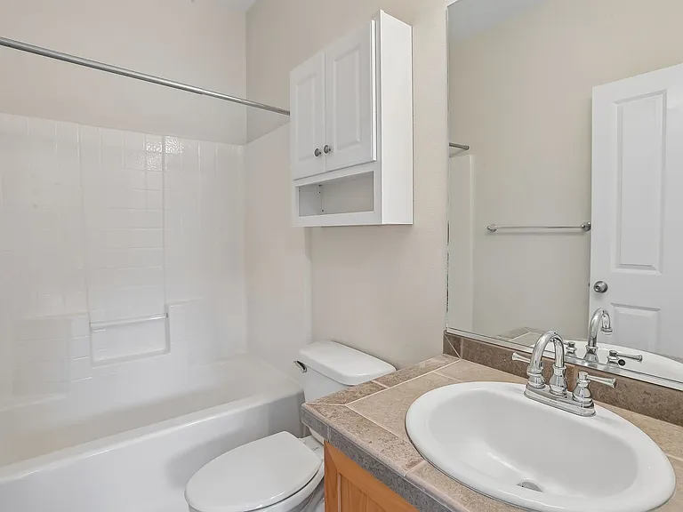 10805 NE Red Wing Way #201 — Photo 19