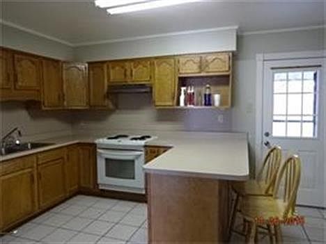 4th image of 1204 Lecompte Dr