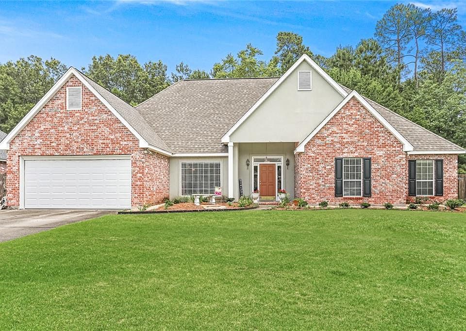 1st image of 415 Vireo Dr