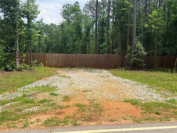 2nd image of 373 Parker Rd