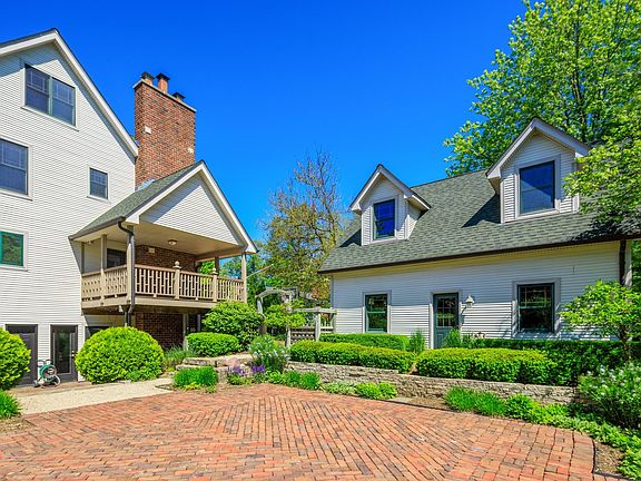 2 story Garage with extra room above