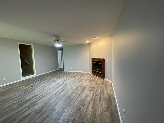 5th image of 4028 Palmetto Dr