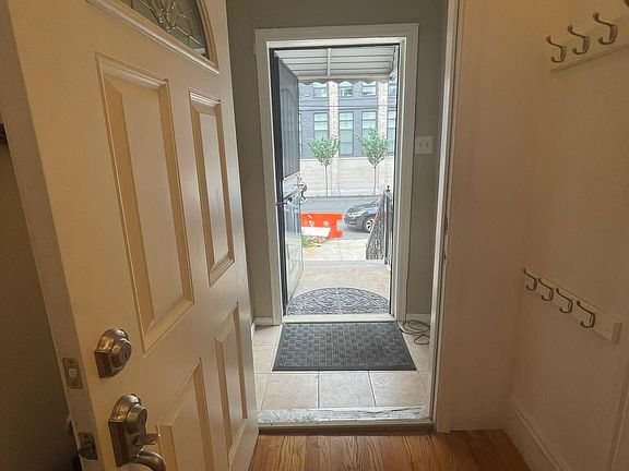 4th image of 87 Monitor St #1