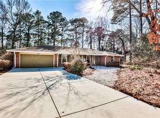 5616 Mountainbrooke Ct, Stone Mountain, GA 30087