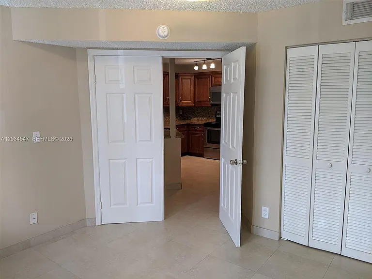 4015 W McNab Rd #D210 — Photo 26