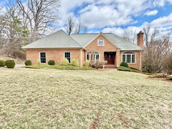 2427 Wolf Run, Vinton, VA 24179