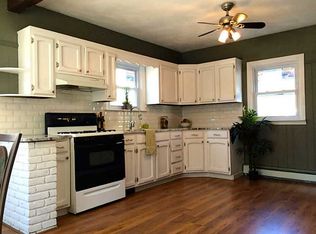 65 Sunbury St, Providence, RI 02908