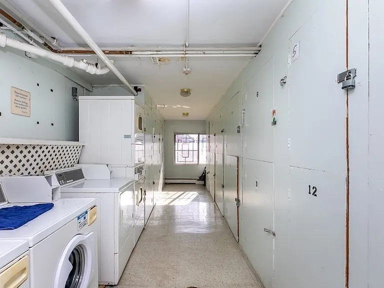 426 Pleasant St #12 — Photo 8