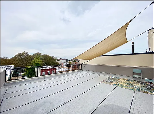 Rented by Voro New York | media 8