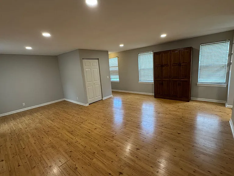 748 Meadowlark Dr — Photo 9