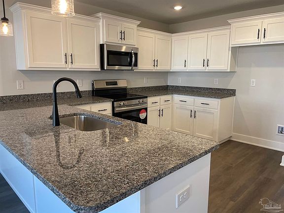2nd image of 422 Kingsbridge Dr #19C