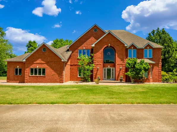 12863 Bowling Alley Rd, Benton, IL 62812