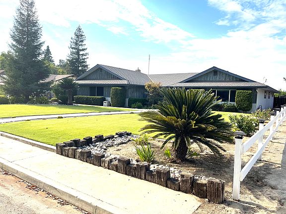 3rd image of 14954 Lipson Avenue