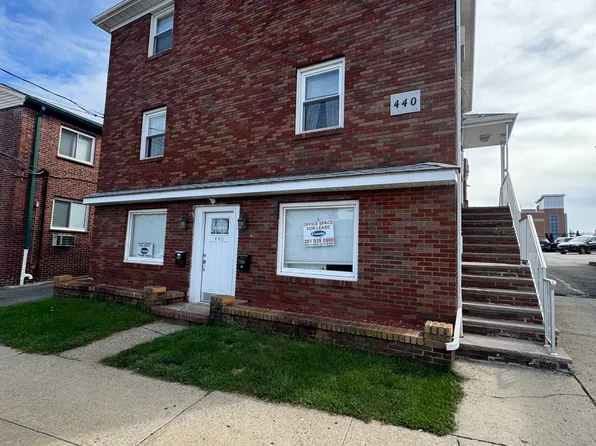 440 Ridge Rd APT 1C, Lyndhurst, NJ 07071