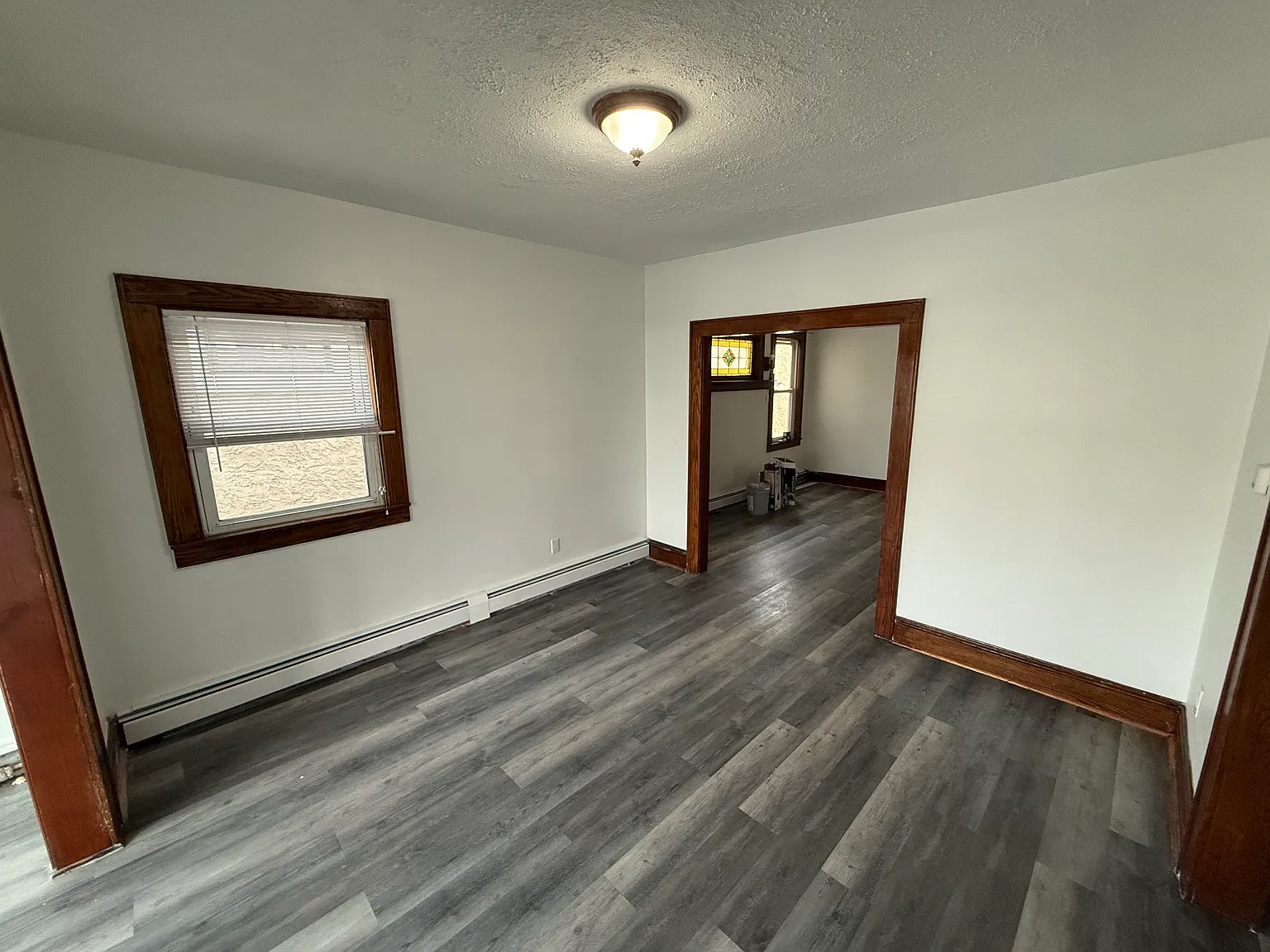 4 bed, 1.5 bath, 3000 sqft, $3,650 — Photo 3